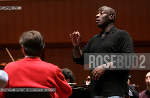 roma, Auditorium Parco della Musica 28 / 04 / 2005.Orchestra dellAccademia Nazionale di Santa Cecilia in prova, direttore e pianoforte Wayne Marshall.Ph Riccardo Musacchio  ©Riccardo Musacchio & Flavio Ianniello/Rosebud2