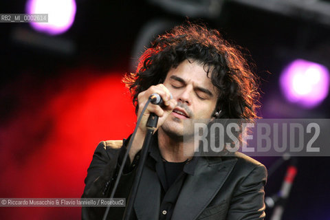 Milano, Piazza del Duomo 29 / 05 / 2005.Cornetto Free Music Festival.nella Foto: Francesco Renga.Ph Riccardo Musacchio & Flavio Ianniello  ©Riccardo Musacchio & Flavio Ianniello/Rosebud2