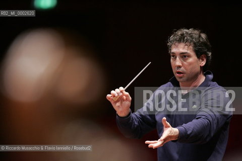 Rome, May 26 2006 Auditorium Music Park.Italian conductor Nicola Luisotti during the reharsals at Santa Cecilia Accademy..  ©Riccardo Musacchio & Flavio Ianniello/Rosebud2