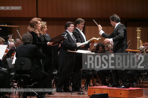 May 27 2006, Rome Auditorium.Concert of the Santa Cecilia Accademy Orchestra Conductor Nicola Luisotti..Ricarda Merbeth soprano .Marjana Lipovsek contralto .Robert Dean Smith tenore  .Reinhard Hagen basso.  ©Riccardo Musacchio & Flavio Ianniello/Rosebud2