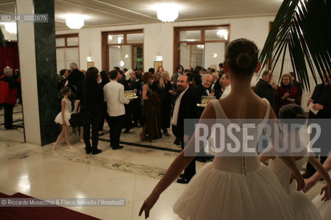 18 Jan 2006 Rome Opera Theatre..Don Giovanni. Music Wolfgang Amadeus Mozart..Opera Theatre Orchestra and chorus..Director: Franco Zeffirellli.Conductor: Hubert Saudant.In the picture: foyer.  ©Riccardo Musacchio & Flavio Ianniello/Rosebud2