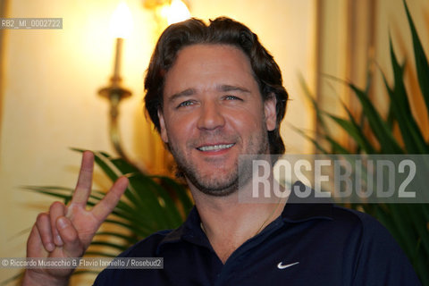 Rome, Oct 10 2006.New Zealand actor Russel Crowe poses during photocall of the film  A good year. Italian title: Un Amore per caso - of Ridley Scott..  ©Riccardo Musacchio & Flavio Ianniello/Rosebud2