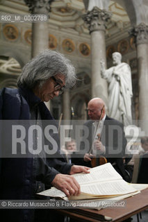 Roma, Basilica di San Paolo fuori le Mura 26 11 2005.IV Festival Internazionale di Musica e Arte Sacra.Wiener Philharmoniker.Wiener Singverein.Direttore Seiji Ozawa in prova.Ph Riccardo Musacchio & Flavio Ianniello  ©Riccardo Musacchio & Flavio Ianniello/Rosebud2