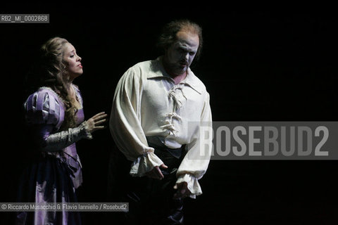 Feb 08 2006  Opera Theatre of Rome.RIGOLETTO.Music of Giuseppe Verdi.Rome Opera Orchestra and choir .Conductor: Bruno Campanella .Director: Giovanni Agostinucci .In The picture: Roberto Frontali (Rigoletto) e Olga Makarina (Gilda).  ©Riccardo Musacchio & Flavio Ianniello/Rosebud2