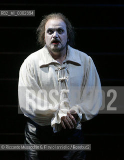 Feb 08 2006  Opera Theatre of Rome.RIGOLETTO.Music of Giuseppe Verdi.Rome Opera Orchestra and choir .Conductor: Bruno Campanella .Director: Giovanni Agostinucci .In the picture: Roberto Frontali (Rigoletto).  ©Riccardo Musacchio & Flavio Ianniello/Rosebud2