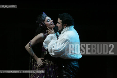 Feb 08 2006  Opera Theatre of Rome.RIGOLETTO.Music of Giuseppe Verdi.Rome Opera Orchestra and choir .Conductor: Bruno Campanella .Director: Giovanni Agostinucci .In the picture: Tiziana Carraro (Maddalena) e Ramon Vargas.  ©Riccardo Musacchio & Flavio Ianniello/Rosebud2