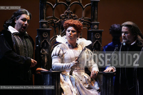 Mar 21 2005 , Opera Theatre of Rome.MARIA STUARDA composed by Gaetano Donizetti.director and costume designer: Francesco Esposito.conductor: Riccardo Frizza.Scene: Italo Grassi.In The picture: Cecil: Dario Solari, Elisabetta: Marianna Pentcheva, Talbot: Enrico Turco.  ©Riccardo Musacchio & Flavio Ianniello/Rosebud2