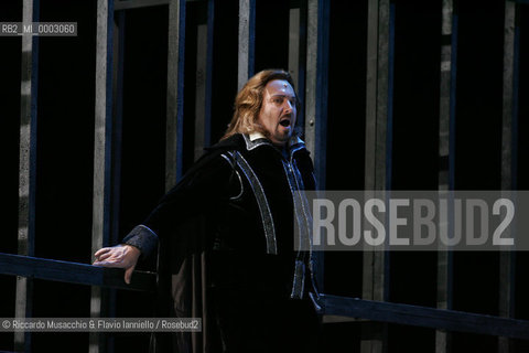 Mar 21 2005 , Opera Theatre of Rome.MARIA STUARDA composed by Gaetano Donizetti.director and costume designer: Francesco Esposito.conductor: Riccardo Frizza.Scene: Italo Grassi.In The picture: Roberto: Dario Schmunck .  ©Riccardo Musacchio & Flavio Ianniello/Rosebud2