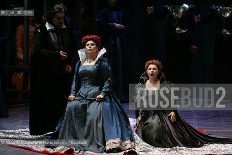 Mar 21 2005 , Opera Theatre of Rome.MARIA STUARDA composed by Gaetano Donizetti.director and costume designer: Francesco Esposito.conductor: Riccardo Frizza.Scene: Italo Grassi.In The picture: Maria Stuarda: Mariella Devia, Elisabetta: Marianna Pentcheva, Cecil: Dario Solari.  ©Riccardo Musacchio & Flavio Ianniello/Rosebud2