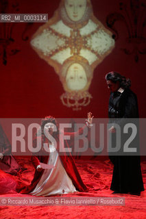 Mar 21 2005 , Opera Theatre of Rome.MARIA STUARDA composed by Gaetano Donizetti.director and costume designer: Francesco Esposito.conductor: Riccardo Frizza.Scene: Italo Grassi.In the picture: Elisabetta: Marianna Pentcheva, Cecil: Dario Solari.  ©Riccardo Musacchio & Flavio Ianniello/Rosebud2