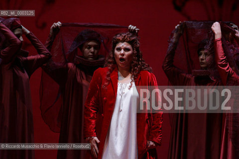 Mar 21 2005 , Opera Theatre of Rome.MARIA STUARDA composed by Gaetano Donizetti.director and costume designer: Francesco Esposito.conductor: Riccardo Frizza.Scene: Italo Grassi.In the picture: Elisabetta: Marianna Pentcheva.  ©Riccardo Musacchio & Flavio Ianniello/Rosebud2