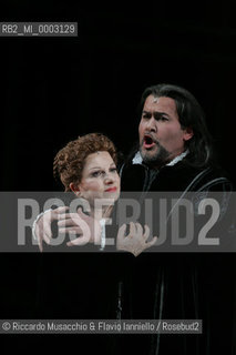 Mar 21 2005 , Opera Theatre of Rome.MARIA STUARDA composed by Gaetano Donizetti.director and costume designer: Francesco Esposito.conductor: Riccardo Frizza.Scene: Italo Grassi.In the picture: Maria Stuarda: Mariella Devia, Cecil: Dario Solari.  ©Riccardo Musacchio & Flavio Ianniello/Rosebud2