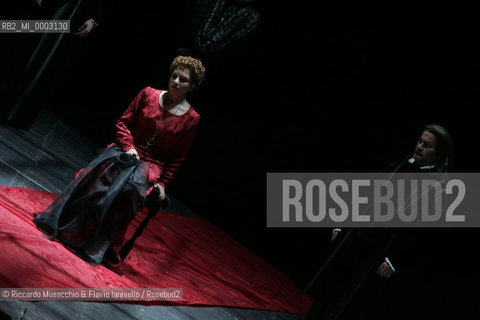 Mar 21 2005 , Opera Theatre of Rome.MARIA STUARDA composed by Gaetano Donizetti.director and costume designer: Francesco Esposito.conductor: Riccardo Frizza.Scene: Italo Grassi.In the picture: Maria Stuarda: Mariella Devia, Cecil: Dario Solari.  ©Riccardo Musacchio & Flavio Ianniello/Rosebud2