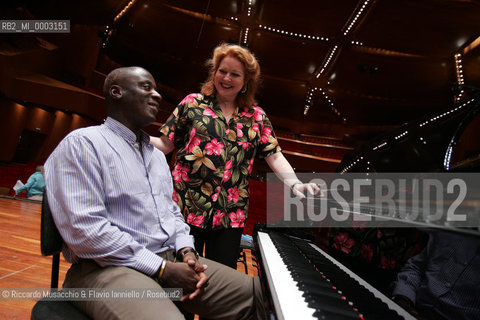 Roma, Auditorium Parco della Musica 23 05 2007.Leonard Bernstein Wonderful Town (prove).Orchestra dellAccademia Nazionale di Santa Cecilia  .Wayne Marshall direttore.Kim Criswell Ruth Sherwood.Ph Riccardo Musacchio  ©Riccardo Musacchio & Flavio Ianniello/Rosebud2