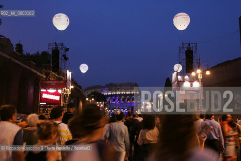 Italy Rome Colosseo 03 09 2005.Telecomcerto: Elton John in concert.  ©Riccardo Musacchio & Flavio Ianniello/Rosebud2