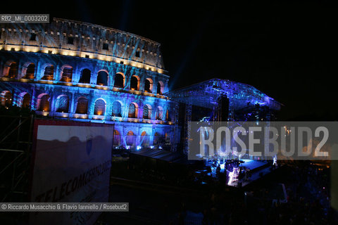 Italy Rome Colosseo 03 09 2005.Telecomcerto: Elton John in concert.  ©Riccardo Musacchio & Flavio Ianniello/Rosebud2