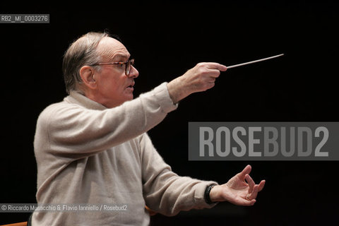 Feb 24 2006 Rome, Auditorium.National Santa Cecilia Orchestra and Choir.Conductor Ennio Morricone.  ©Riccardo Musacchio & Flavio Ianniello/Rosebud2