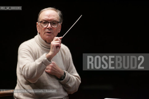 Feb 24 2006 Rome, Auditorium.National Santa Cecilia Orchestra and Choir.Conductor Ennio Morricone.  ©Riccardo Musacchio & Flavio Ianniello/Rosebud2