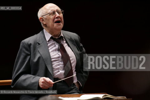 Roma, Auditorium Parco della Musica 11 / 02 / 2005:.Orchestra dellAccademia Nazionale di Santa Cecilia diretta da Mstislav Rostropovich in prova. .Ph Riccardo Musacchio..Italy Rome Auditorium Parco della Musica 11 / 02 / 2005.The Santa Cecilias National Accademy Orchestra, conductor Mstislav Rostropovich during the rehearsals.Ph Riccardo Musacchio  ©Riccardo Musacchio & Flavio Ianniello/Rosebud2