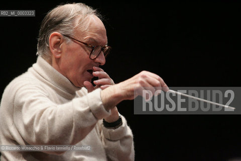 Feb 24 2006 Rome, Auditorium.National Santa Cecilia Orchestra and Choir.Conductor Ennio Morricone.  ©Riccardo Musacchio & Flavio Ianniello/Rosebud2