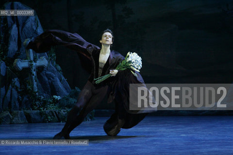 Feb 28 2006, Rome Opera Theatre .GISELLE, a ballet from music of Adolphe-Charles Adam .Orchestra and ballet company of Opera Theatre.conductor: David Coleman.Coreografphie of Carla Fracci, by Jean Coralli, Jules Perrot, Marius Petipa, Anton Dolin .Scene and Costumes: Anna Anni.Dancers:.Giselle: Svetlana Lunkina.The Prince Albrecht: Yuri Vyskubenko.  ©Riccardo Musacchio & Flavio Ianniello/Rosebud2