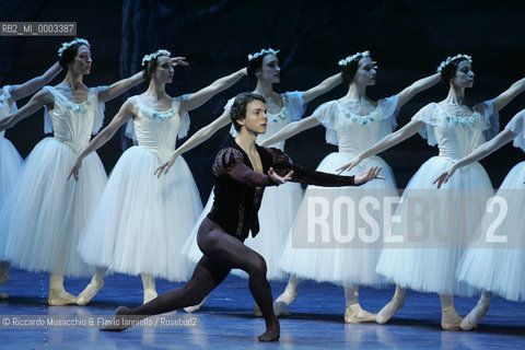 Feb 28 2006, Rome Opera Theatre .GISELLE, a ballet from music of Adolphe-Charles Adam .Orchestra and ballet company of Opera Theatre.conductor: David Coleman.Coreografphie of Carla Fracci, by Jean Coralli, Jules Perrot, Marius Petipa, Anton Dolin .Scene and Costumes: Anna Anni.Dancers:.Giselle: Svetlana Lunkina.The Prince Albrecht: Yuri Vyskubenko.  ©Riccardo Musacchio & Flavio Ianniello/Rosebud2