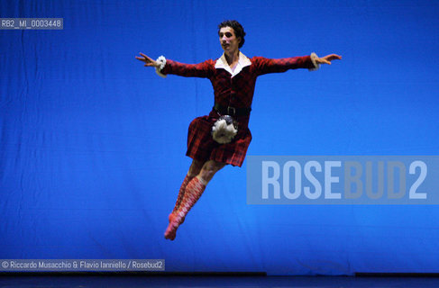 Roma, 10 02 2007.Roberto Bolle Gala for Unicef..Nella foto: La Sylphide.Interpreti: Myriam Ould-Braham e Emmanuel Thibault..  ©Riccardo Musacchio & Flavio Ianniello/Rosebud2