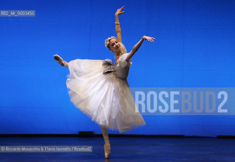 Roma, 10 02 2007.Roberto Bolle Gala for Unicef..Nella foto: La Sylphide.Interpreti: Myriam Ould-Braham e Emmanuel Thibault..  ©Riccardo Musacchio & Flavio Ianniello/Rosebud2