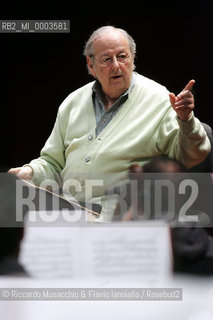 Roma, Auditorium Parco della Musica 04 04 2008.Stagione di Musica Sinfonica..Orchestra dellAccademia di Santa Cecilia.Andre Previn direttore in prova.  ©Riccardo Musacchio & Flavio Ianniello/Rosebud2