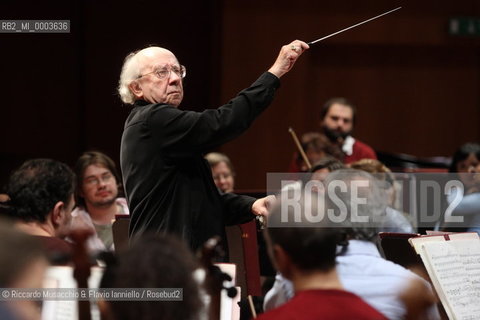 Rome, Auditorium Jan 30 2009.Santa Cecilia Orchestra.Gennadij Rozhdestvensky conductor.Julia Fischer violin..  ©Riccardo Musacchio & Flavio Ianniello/Rosebud2