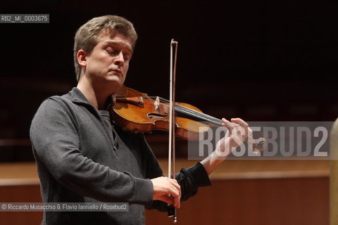 Rome, Auditorium Jan 17 2009.Santa Cecilia Orchestra.Antonio Pappano conductor.Christian Tetzlaff violin (during the reharsals).  ©Riccardo Musacchio & Flavio Ianniello/Rosebud2