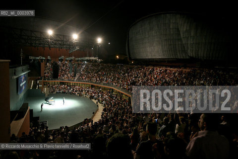 Roma, AuditoriumParco della Musica -Cavea- 30 07 2008.Luglio Suona Bene: Giovanni Allevi in concerto Pianosolo..  ©Riccardo Musacchio & Flavio Ianniello/Rosebud2