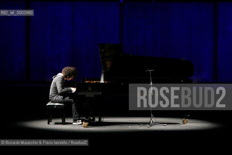 Roma, Auditorium Parco della Musica 30 09 2007.Il Pianista Jazz Giovanni Allevi in concerto..  ©Riccardo Musacchio & Flavio Ianniello/Rosebud2