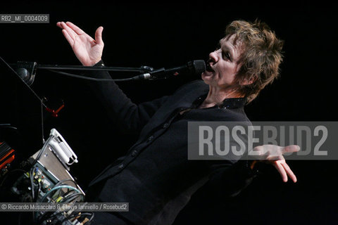 Italy Rome Auditorium 12 05 2005.The Artist Laurie Anderson in  The end of the Moon .Ph Riccardo Musacchio & Flavio Ianniello.  ©Riccardo Musacchio & Flavio Ianniello/Rosebud2