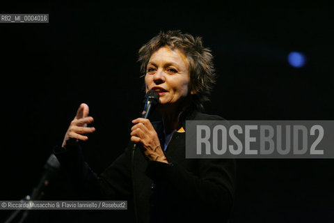 Italy Rome Auditorium 12 05 2005.The Artist Laurie Anderson in  The end of the Moon .Ph Riccardo Musacchio & Flavio Ianniello.  ©Riccardo Musacchio & Flavio Ianniello/Rosebud2