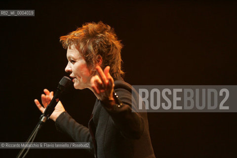 Italy Rome Auditorium 12 05 2005.The Artist Laurie Anderson in  The end of the Moon .Ph Riccardo Musacchio & Flavio Ianniello.  ©Riccardo Musacchio & Flavio Ianniello/Rosebud2