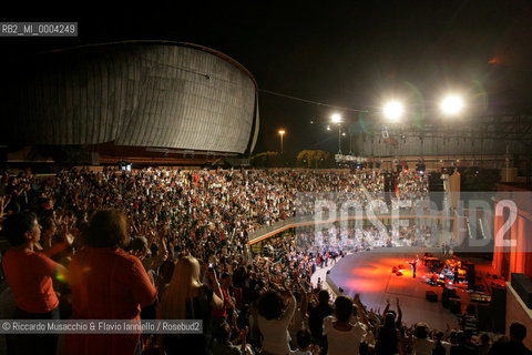 Rome,  Jul 15 2008 Auditorium Music Park.America rock blues singer and guitarist George Benson in concert.   ©Riccardo Musacchio & Flavio Ianniello/Rosebud2