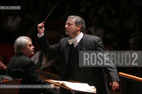 Roma, Auditorium Parco della Musica 28 09 2005.K Festival...il genio di Mozart:.Orchestra e Coro dellAccademia Nazionale di Santa Cecilia.Direttore Fabio Biondi .Ph Riccardo Musacchio..Italy Rome Auditorium 28 09 2005.K Festival...the genius of Mozart.Santa Cecilia  Orchestra and Chorus.Conductor Fabio Biondi.Ph Riccardo Musacchio  ©Riccardo Musacchio & Flavio Ianniello/Rosebud2