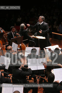 Roma, Auditorium Parco della Musica 28 09 2005.K Festival...il genio di Mozart:.Orchestra e Coro dellAccademia Nazionale di Santa Cecilia.Direttore Fabio Biondi .Ph Riccardo Musacchio..Italy Rome Auditorium 28 09 2005.K Festival...the genius of Mozart.Santa Cecilia  Orchestra and Chorus.Conductor Fabio Biondi.Ph Riccardo Musacchio  ©Riccardo Musacchio & Flavio Ianniello/Rosebud2