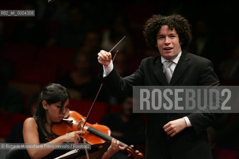 Roma, Auditorium Parco della Musica 14 09 2006.Orquesta Sinfonica Juvenil de Venezuela Simon Bolivar.direttore: Gustavo Dudamel .  ©Riccardo Musacchio & Flavio Ianniello/Rosebud2