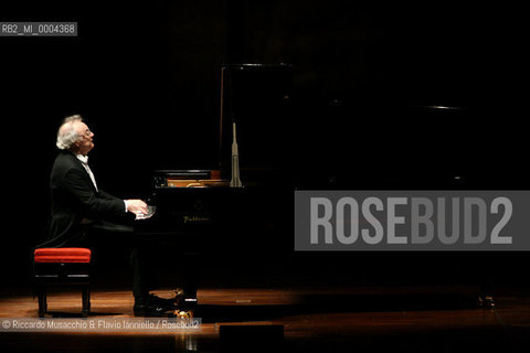 Rome, Auditorium Music Park May 28 2008.Austrian pianist Alfred Brendel at piano in concert..  ©Riccardo Musacchio & Flavio Ianniello/Rosebud2