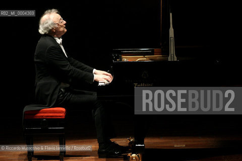 Rome, Auditorium Music Park May 28 2008.Austrian pianist Alfred Brendel at piano in concert..  ©Riccardo Musacchio & Flavio Ianniello/Rosebud2