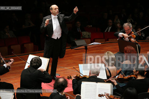 Roma, Auditorium Parco della Musica 25 02 2007.Stagione di Musica Sinfonica..Budapest Festival Orchestra.Ivan Fischer direttore.Noemi Kiss soprano.Andrea Melath mezzosoprano.Ph Riccardo Musacchio  ©Riccardo Musacchio & Flavio Ianniello/Rosebud2