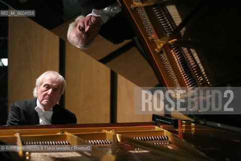 Roma, Accademia Filarmonica Romana 29 11 2007.Recital del pianista Aldo Ciccolini..  ©Riccardo Musacchio & Flavio Ianniello/Rosebud2