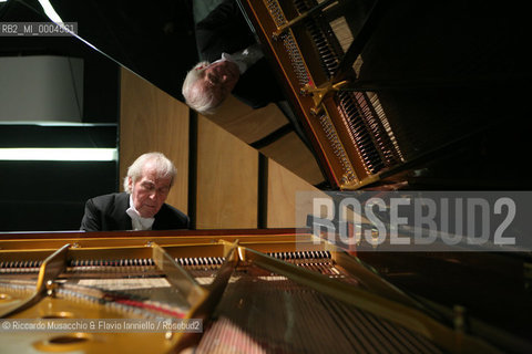 Roma, Accademia Filarmonica Romana 29 11 2007.Recital del pianista Aldo Ciccolini..  ©Riccardo Musacchio & Flavio Ianniello/Rosebud2