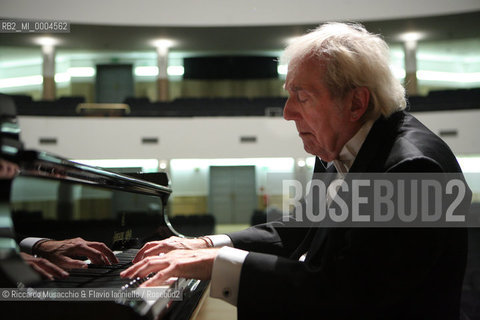 Roma, Accademia Filarmonica Romana 29 11 2007.Recital del pianista Aldo Ciccolini..  ©Riccardo Musacchio & Flavio Ianniello/Rosebud2