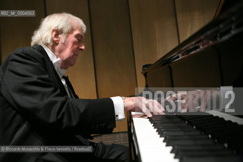 Roma, Accademia Filarmonica Romana 29 11 2007.Recital del pianista Aldo Ciccolini..  ©Riccardo Musacchio & Flavio Ianniello/Rosebud2