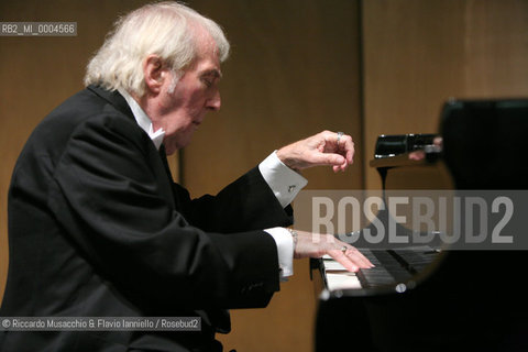 Roma, Accademia Filarmonica Romana 29 11 2007.Recital del pianista Aldo Ciccolini..  ©Riccardo Musacchio & Flavio Ianniello/Rosebud2