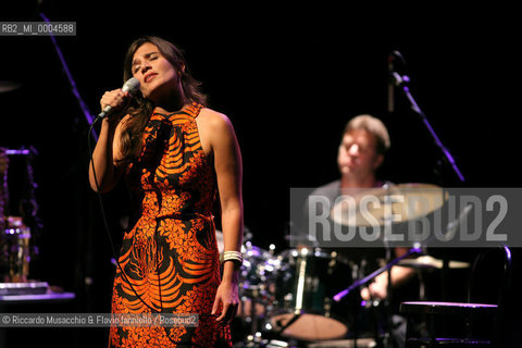 Roma, Auditorium Parco della Musica 22 09 2007.Nella foto: la cantante e songwriter Chiara Civello in concerto..  ©Riccardo Musacchio & Flavio Ianniello/Rosebud2