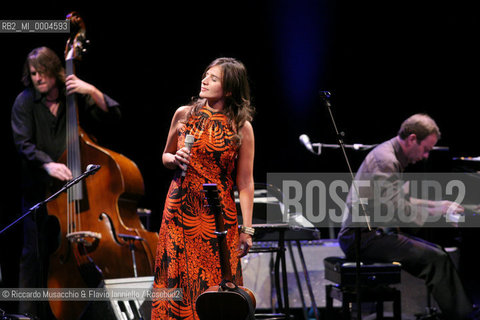 Roma, Auditorium Parco della Musica 22 09 2007.Nella foto: la cantante e songwriter Chiara Civello in concerto..  ©Riccardo Musacchio & Flavio Ianniello/Rosebud2